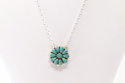 Native America Navajo Sterling Silver Kingman Turquoise Necklace By Alicia Wilson.