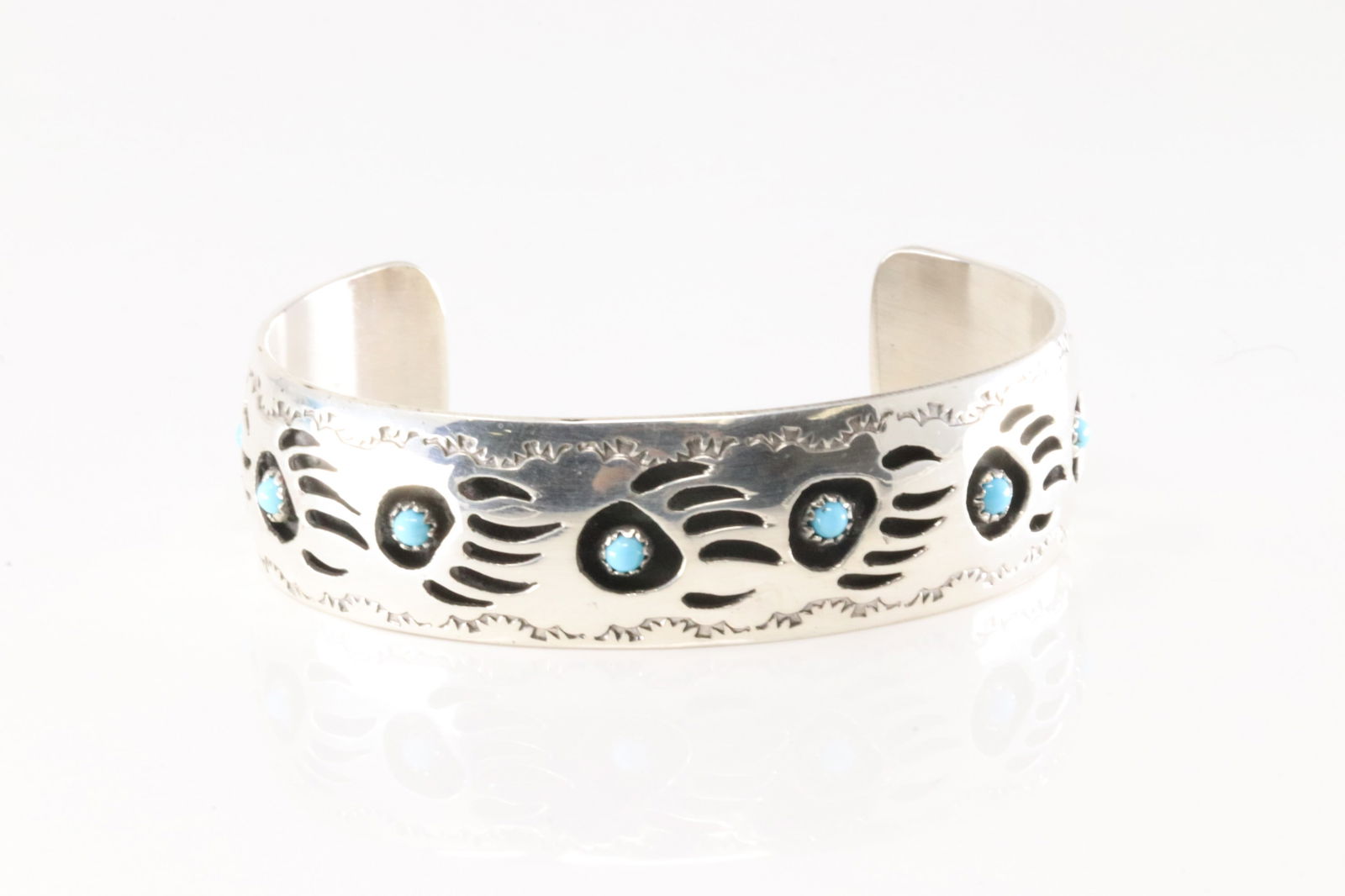 Native America Navajo Sterling Silver Bear Paw Turquoise Bracelet Cuff By Pearlene Spencer Talley. (1 of 4)