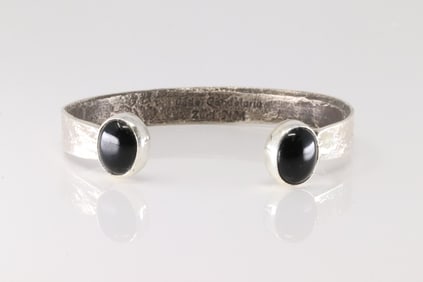 Native America Zuni Sterling Silver Black Onyx Bracelet Cuff By Jude Candelaria.