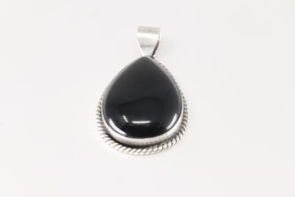 Native America Navajo Sterling Silver Black Onyx Pendant By Judith Dixon.