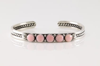 Native America Navajo Sterling Silver Pink Conch Shell Bracelet Cuff By R.King.