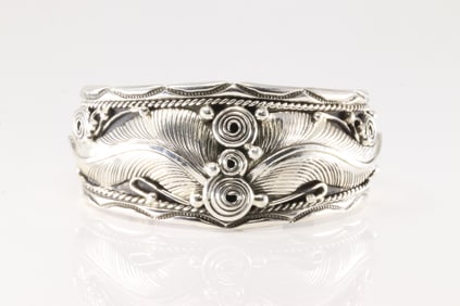 Native America Navajo Sterling Silver Leaf Bracelet Cuff By Darrell Morgan.
