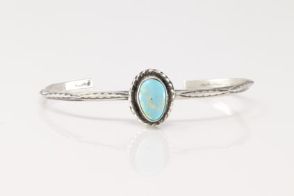 Native America Navajo Sterling Silver Turquoise Bracelet cuff By D.