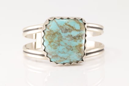 Native America Navajo Sterling Silver Kingman Turquoise Bracelet Cuff By D.H.