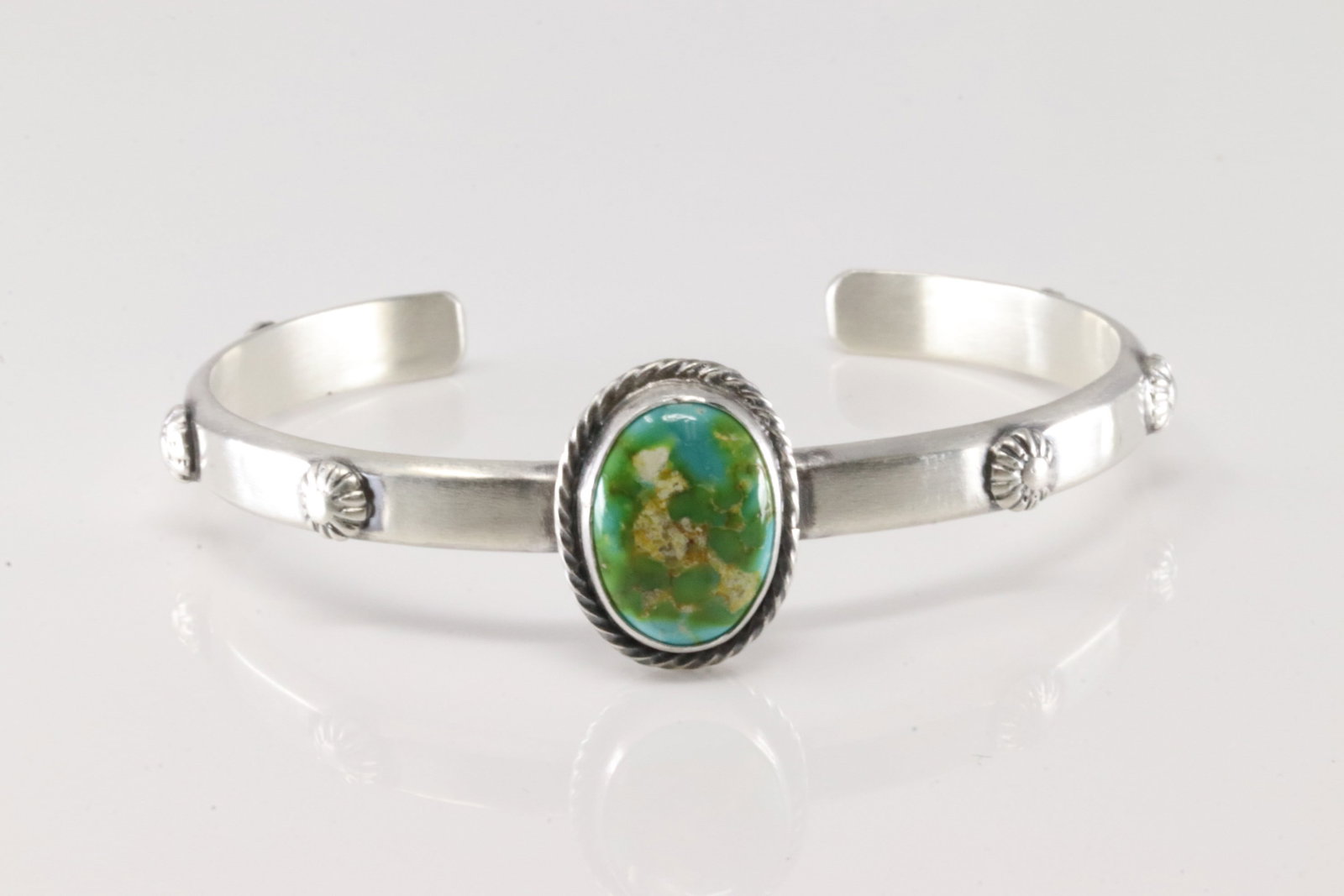 Native America Navajo Sterling Silver Sonora Gold Turquoise Bracelet Cuff By Samuel Yellowhair.: This is a Native America Navajo Sterling Silver Sonora Gold Turquoise Bracelet Cuff By Samuel Yellowhair.