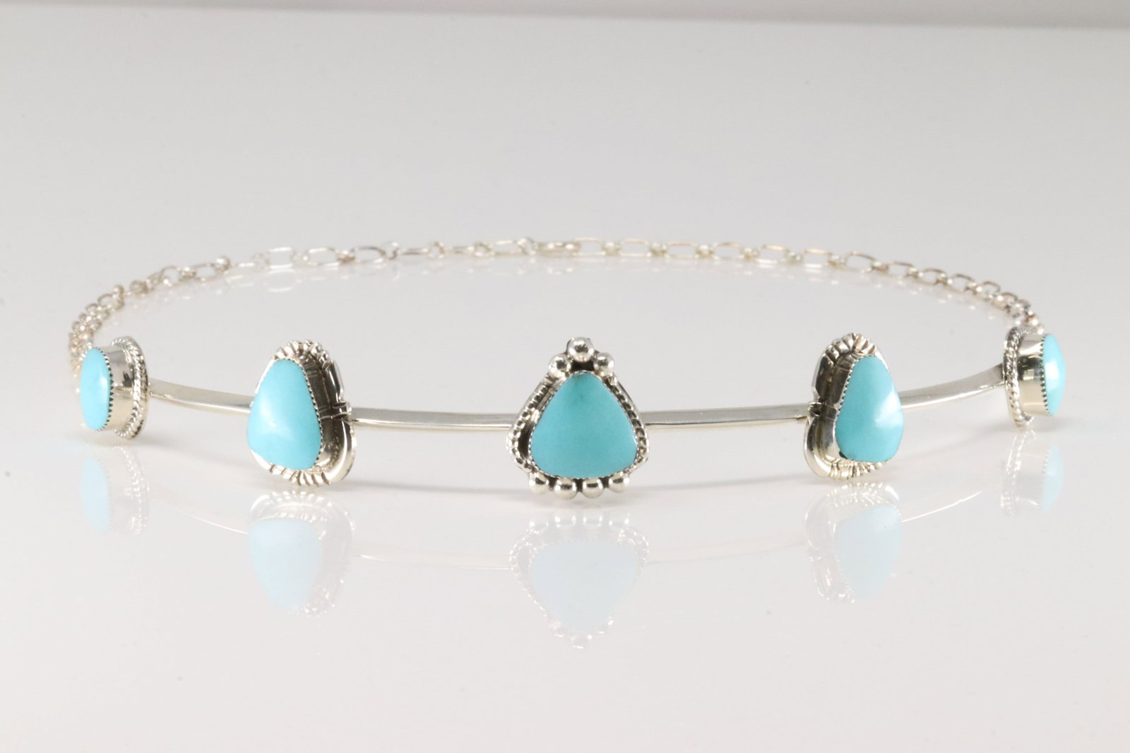 Native America Navajo Sterling Silver Turquoise Choker Necklace By David Lopez.: This is a Native America Navajo Sterling Silver Turquoise Choker Necklace By David Lopez. Necklace length: 14.00"