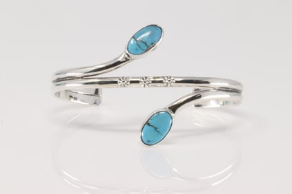 Native America Navajo Sterling Silver Turquoise Bracelet Cuff By Thomas Yazzie.