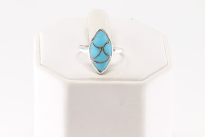Native America Zuni Sterling Silver Turquoise Inlay Ring.