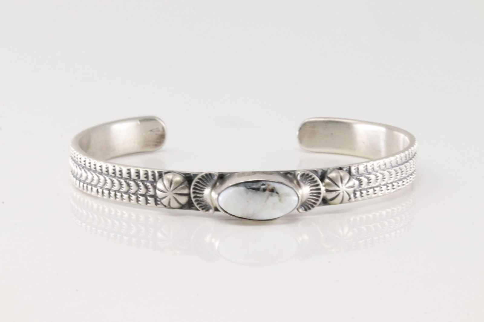 Native America Navajo Sterling Silver White Buffalo Bracelet Cuff By M.Spencer. (1 of 4)