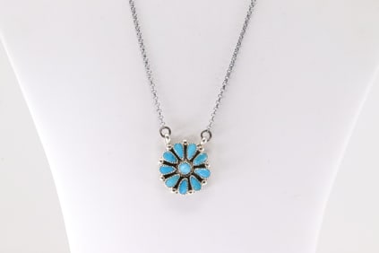 Native America Navajo Sterling Silver Kingman Turquoise Necklace By Alicia Wilson.