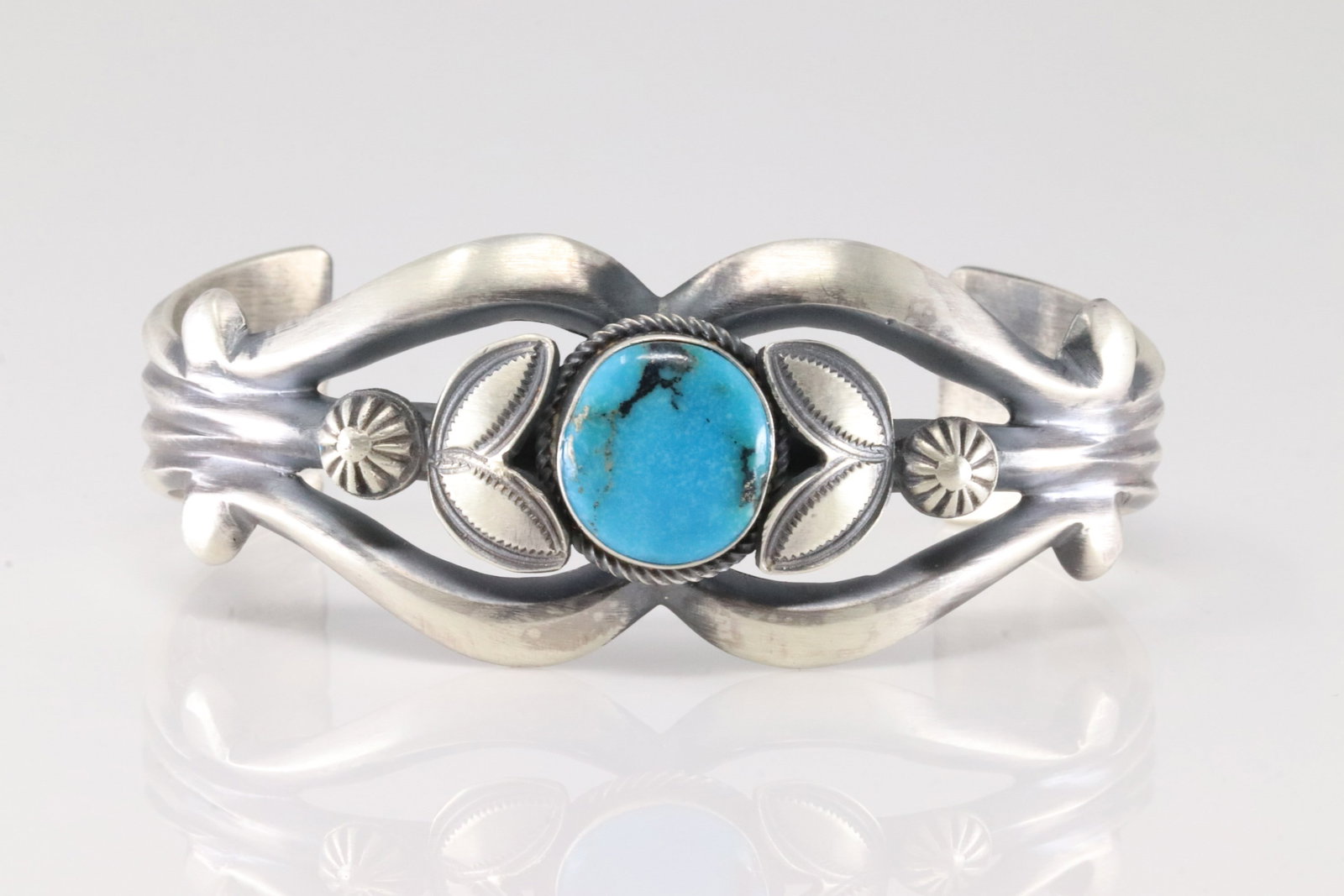 Native America Navajo Sterling Silver Turquoise Bracelet Cuff By Henry Morgan. (1 of 4)