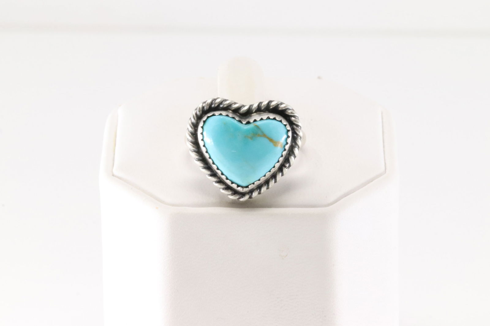 Native America Navajo Sterling Silver Turquoise Heart Ring By Dixon.: This is a Native America Navajo Sterling Silver Turquoise Heart Ring By Dixon. Ring size: 9.00.