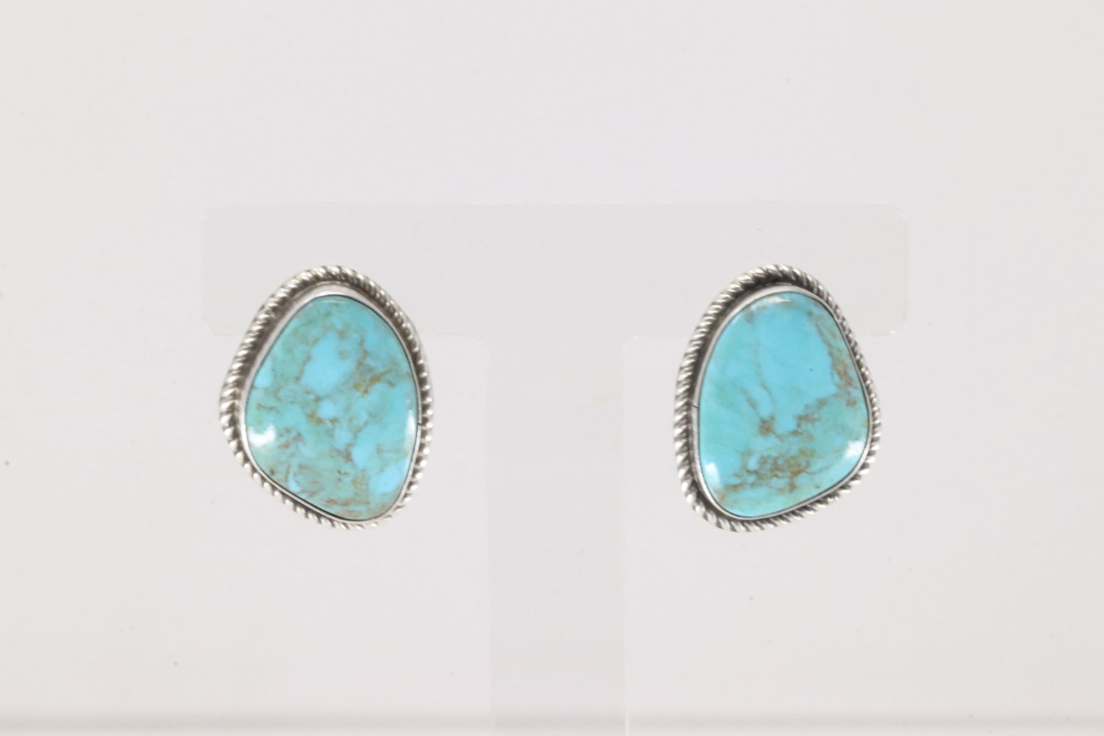 Native America Navajo Sterling Silver Kingman Turquoise Post Earring's By Judith Dixon.: This is a Native America Navajo Sterling Silver Kingman Turquoise Post Earring's By Judith Dixon.