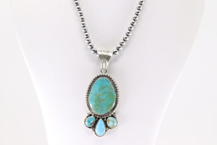 Native America Navajo Sterling Silver Kingman Turquoise Necklace By Elouise Kee.