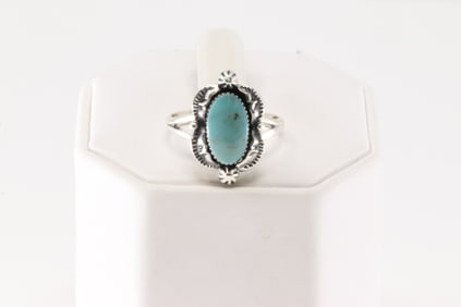 Native America Navajo Sterling Silver Turquoise Ring By Rosemary Saunders.