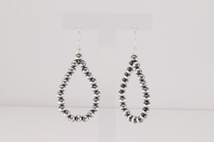Native America Navajo Sterling Silver Pearl Beaded Dangling Earring's By Isabelle John.