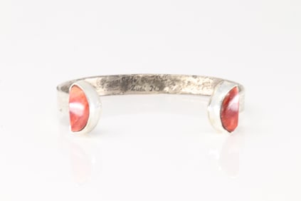 Native America Zuni Sterling Silver Spiny Osyetr Bracelet By Jude Candelaria.