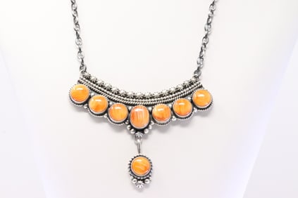 Native America Navajo Sterling Silver Spiny Oyster Necklace By Elouise Kee.