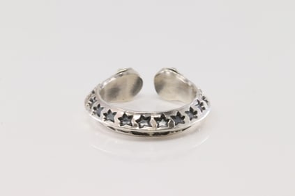 Native America Navajo Sterling Silver Stamepd Star & Arrow Open Ring By Sunshine Reeves.