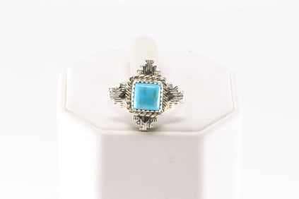 Native America Navajo Sterling Silver Turquoise Ring By Dorothy Lee.