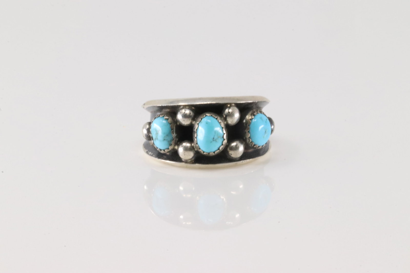 Native America Navajo Sterling Silver Turquoise Ring 3 Stone. (1 of 4)