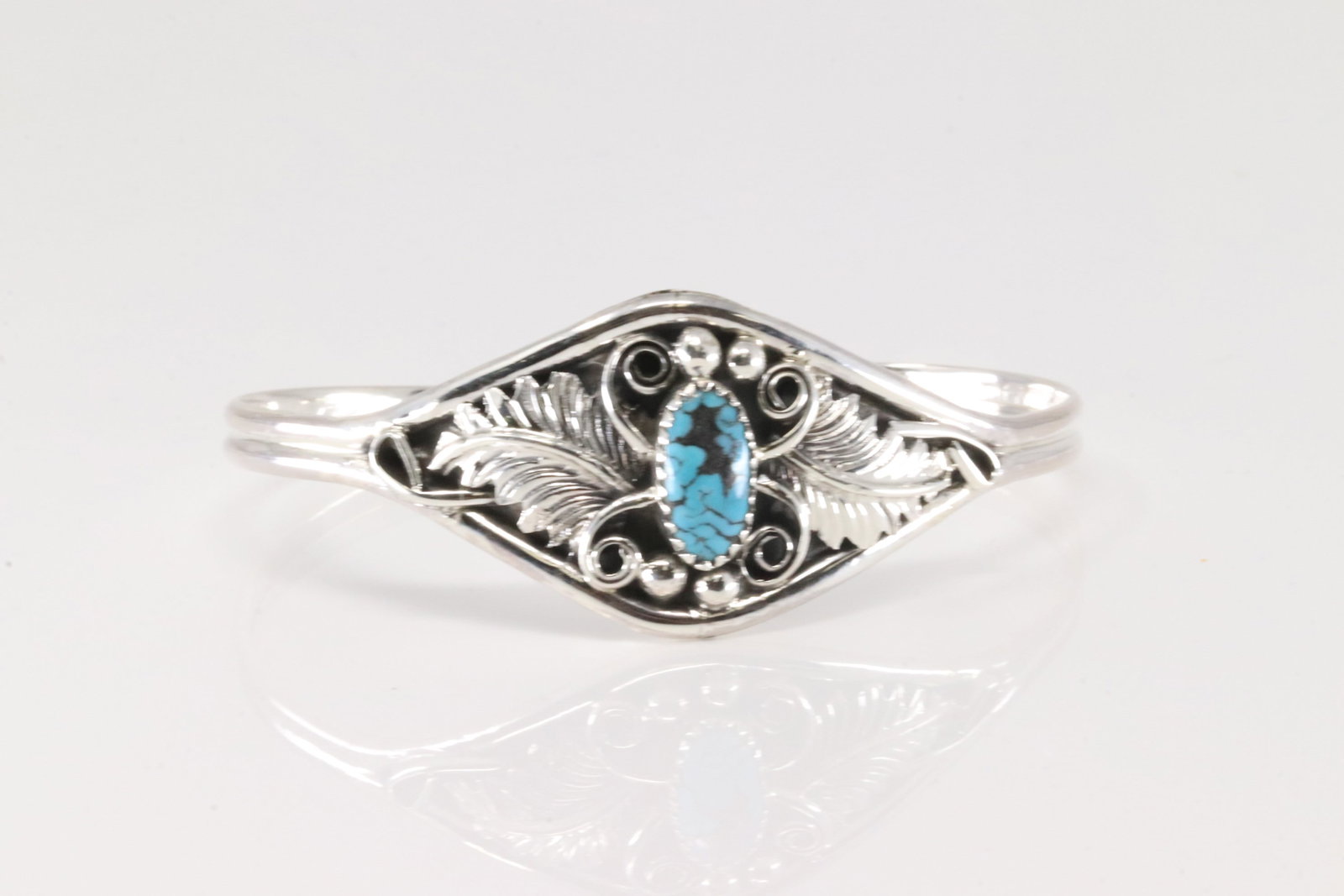 Native America Navajo Sterling Silver Turquoise Bracelet Cuff By Harry B.Yazzie.: This is a Native America Navajo Sterling Silver Turquoise Bracelet Cuff By Harry B.Yazzie.
