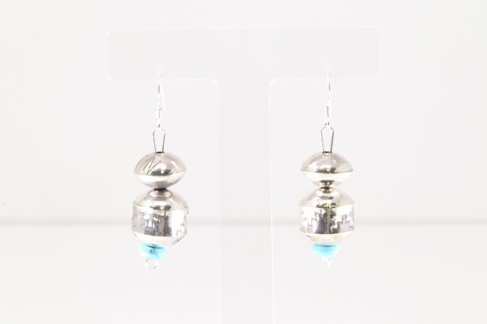 Native America Navajo Sterling Silver Turquoise / Beaded Dangling Earring's By Tylena Nez.: This is a Native America Navajo Sterling Silver Turquoise / Beaded Dangling Earring's By Tylena Nez.