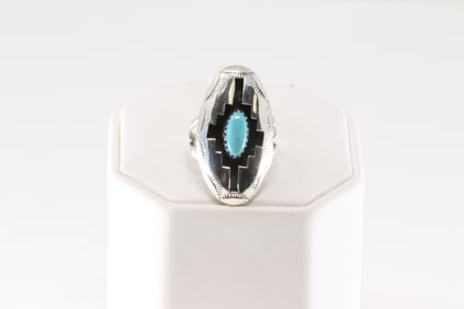 Native America Navajo Sterling Silver Turquoise Ring By Felix Perry.