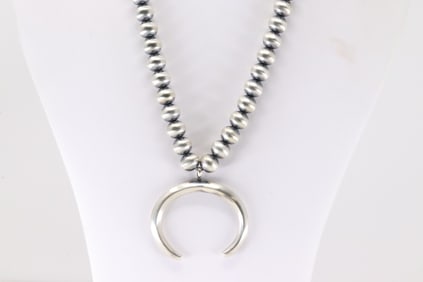 Native America Navajo Sterling Silver Beaded Naja Necklace By Dorinda Mariano.