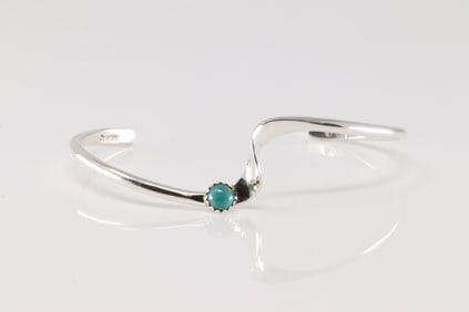 Native American Navajo Sterling Silver Turquoise Bracelet Cuff By Yolanda Skeets.