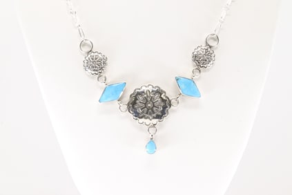 Native America Navajo Sterling Silver Turquoise Necklace By Gwendolyn Burnside.