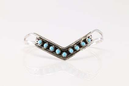 Native America Zuni Sterling Silver Turquoise Bracelet Cuff By Susie Livingston.