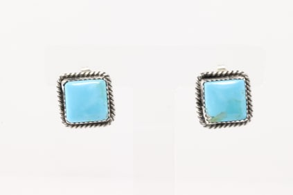 Native America Navajo Sterling Silver Kingman Turquoise Post Earring's By Freida Martinez.