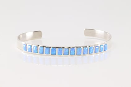 Native America Navajo Sterling Silver Blue Opal Bracelet Cuff.