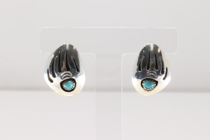 Native America Navajo Sterling Silver Bear Paw Turquoise Post Earring's By Ervin Begay.