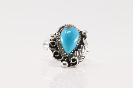 Native America Navajo Sterling Silver Turquoise Ring By Roberta Begay.
