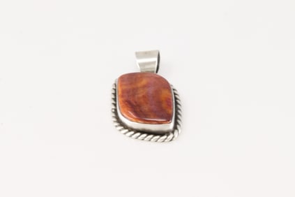 Native America Navajo Sterling Silver Spiny Oyster Pendant By Johnny Dixon.