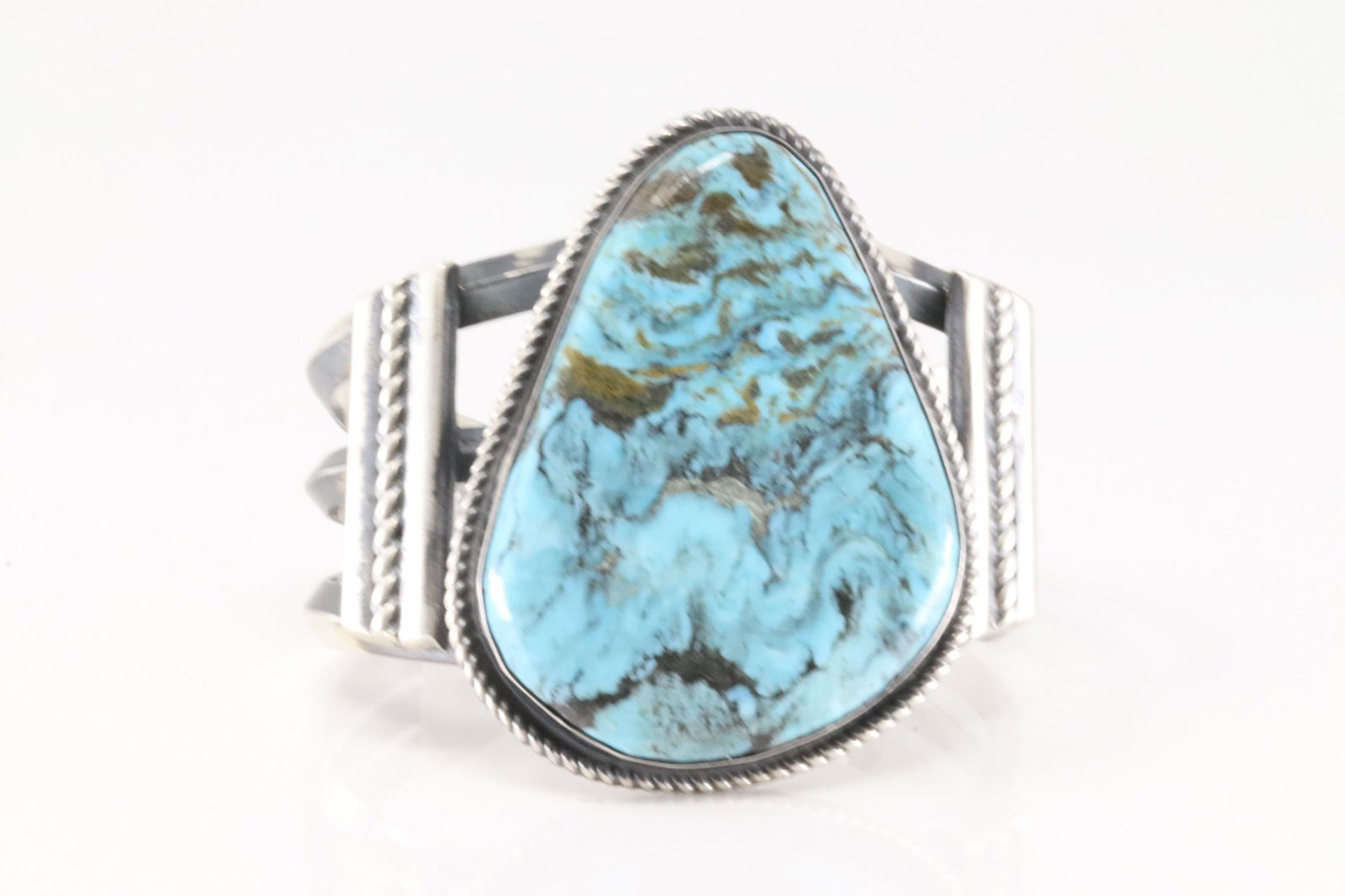 Native America Navajo Sterling Silver Kingman Turquoise Bracelet Cuff By Chimney Butte. (1 of 4)