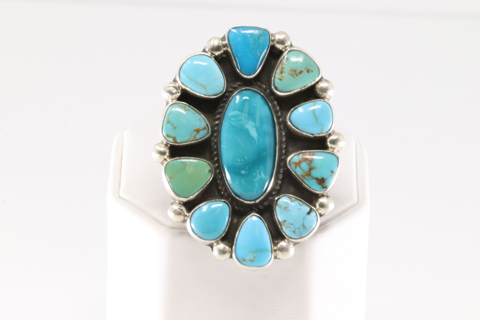 Native America Navajo Sterling Silver Kingman Turquoise Ring By Geraldine James. (1 of 4)