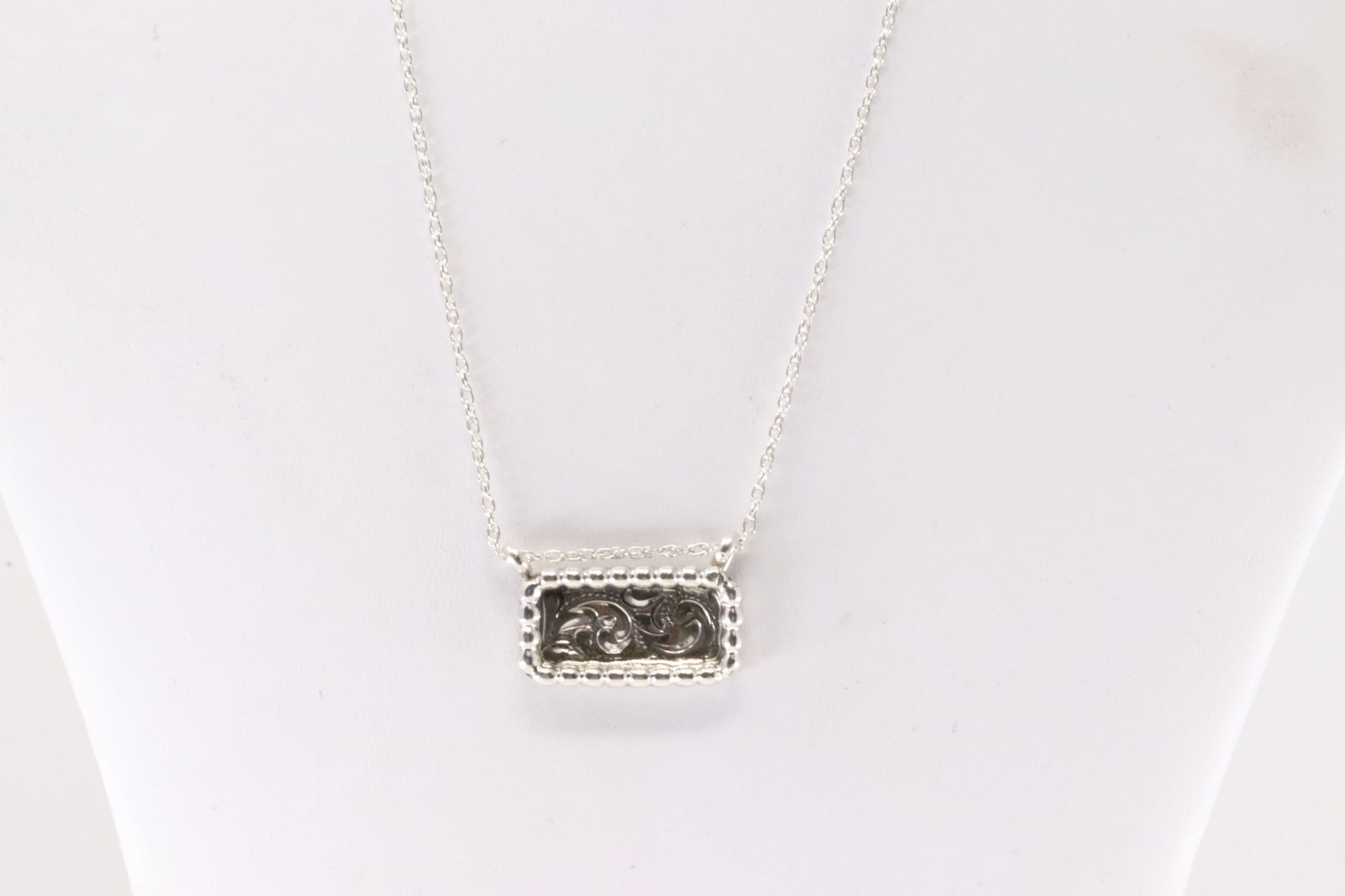 Native America Navajo Sterling Silver Solid Pendant Design with A 925 Necklace By Arlene Lewis. (1 of 4)