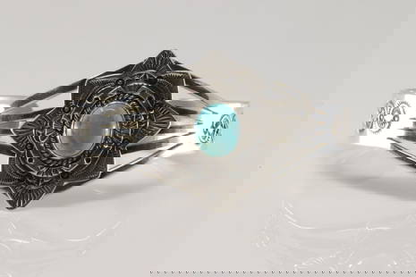 Native America Navajo Sterling Silver Kingman Turquoise Bracelet Cuff By Eula Wylie.: This is a Native America Navajo Sterling Silver Kingman Turquoise Bracelet Cuff By Eula Wylie.