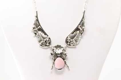 Native America Navajo Sterling Silver Pink Conch Shell Necklace By Loretta Delgarito.