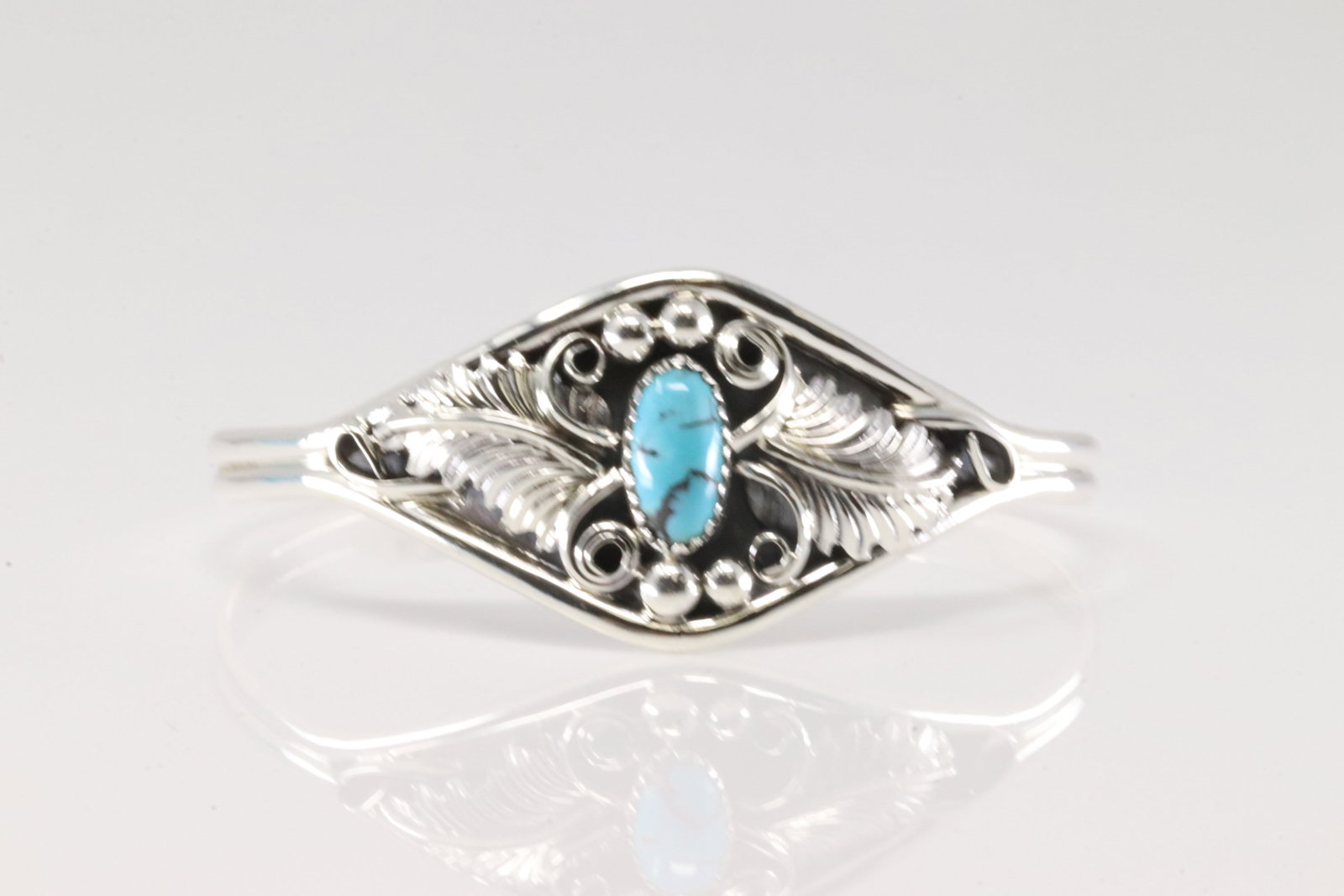Native America Navajo Sterling Silver Turquoise Bracelet Cuff By Harry B.Yazzie.: This is a Native America Navajo Sterling Silver Turquoise Bracelet Cuff By Harry B.Yazzie.