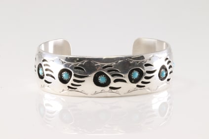 Native America Navajo Sterling Silver Bear Paw Turquoise Bracelet Cuff By Pearlene Spencer.