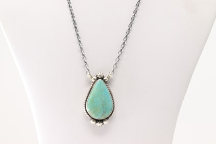 Native America Navajo Sterling Silver Kingman Turquoise Necklace By Augustine Largo.