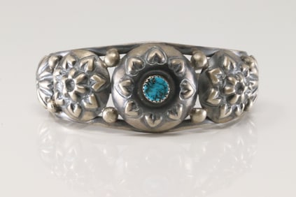 Native America Navajo Sterling Silver Turquoise Bracelet Cuff By Tim Yazzie.