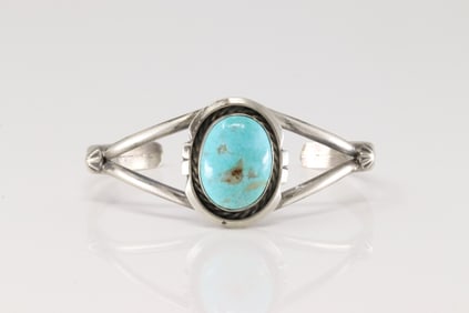 Native America Navajo Sterling Silver Kingman Turquoise Bracelet Cuff By Augustine Largo.