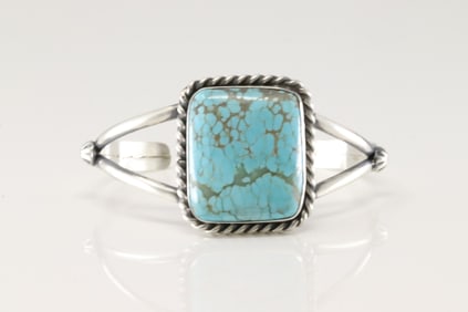 Native America Navajo Sterling Silver Number 8 Turquoise Barcelet Cuff By Augustine Largo.