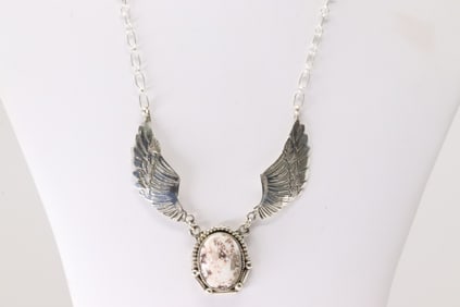 Native America Navajo Sterling Silver Wild Horse Necklace By Charlene Yazzie.