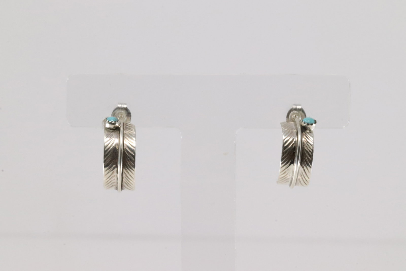 Native America Navajo Sterling Silver Turquoise Feather Hoop Earring's By Aaron Davis.: This is a Native America Navajo Sterling Silver Turquoise Feather Hoop Earring's By Aaron Davis.